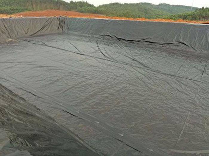 魚塘防滲膜一般用多厚的？