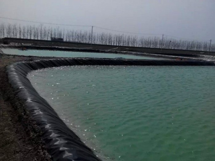 魚塘防滲膜黑膜什么價格？