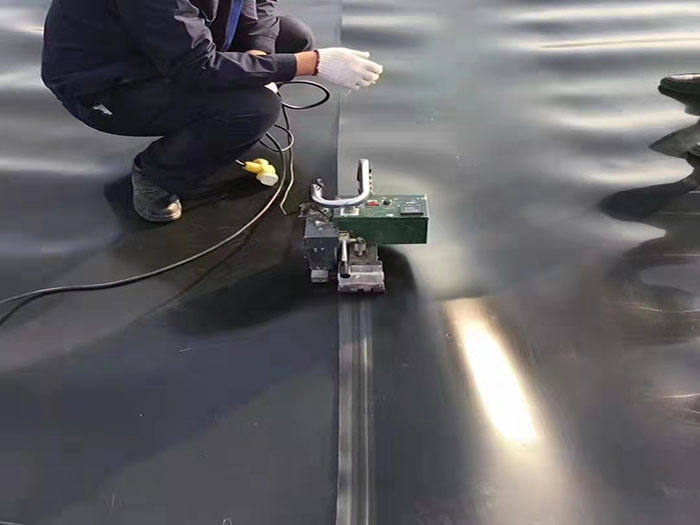 化工廠車間防滲土工膜。